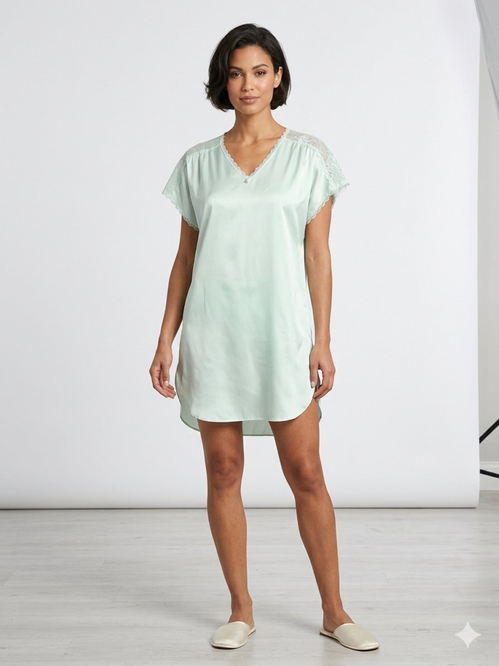 Vintage Review Mint Lace-Trim V-Neck Chemise